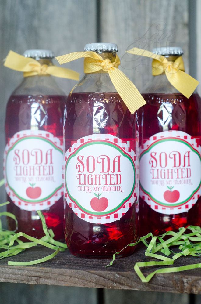 Soda-Lighted Printable Tags by Love The Day