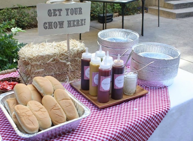 Western Cowgirl Party Ideas:: Party Feature on Love The Day