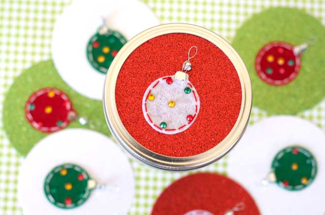 Christmas At Sew Love The Day:: Mason Jar Toppers