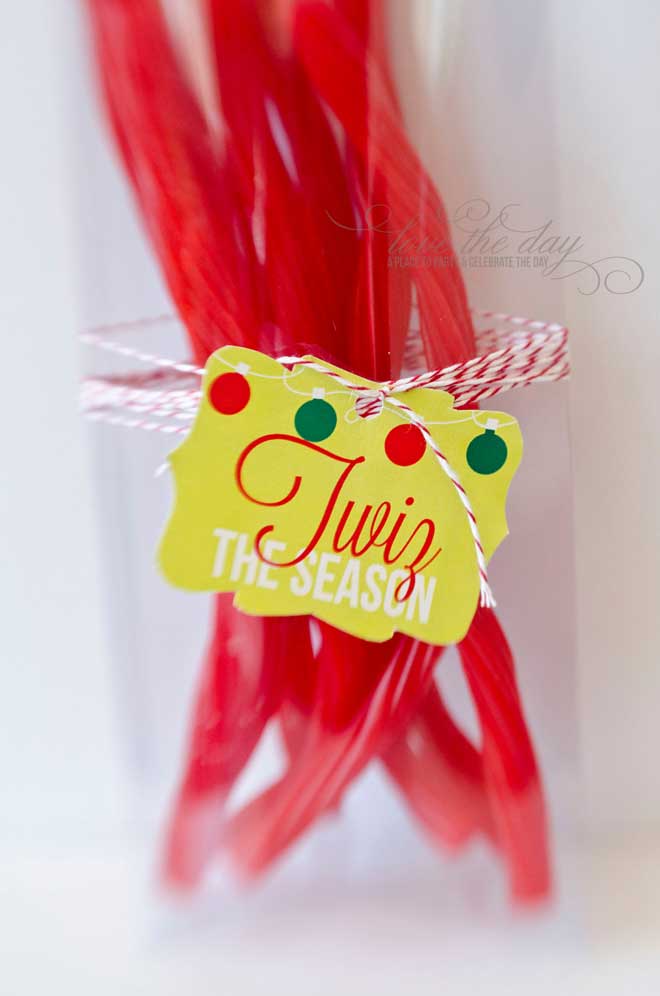 ‘twiz the season’ neighbor gift tags by love the day