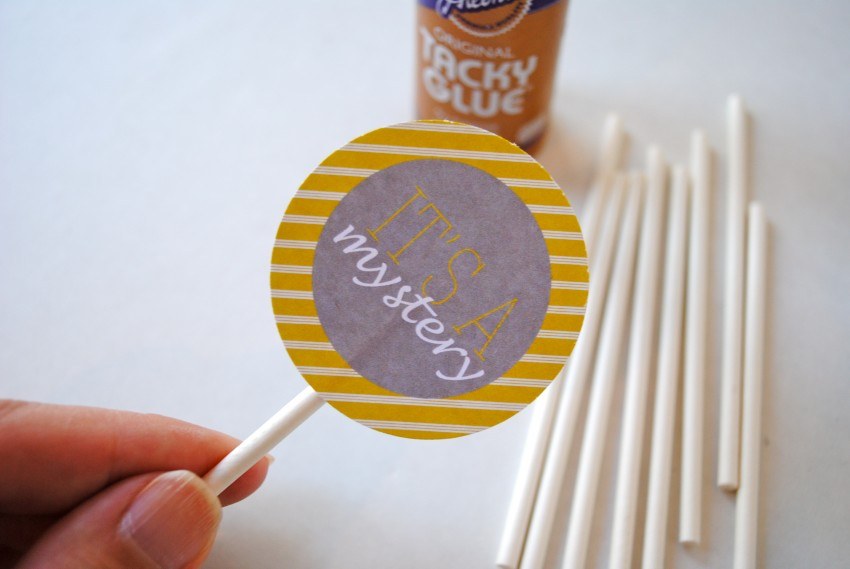 How to Assemble Cupcake Toppers