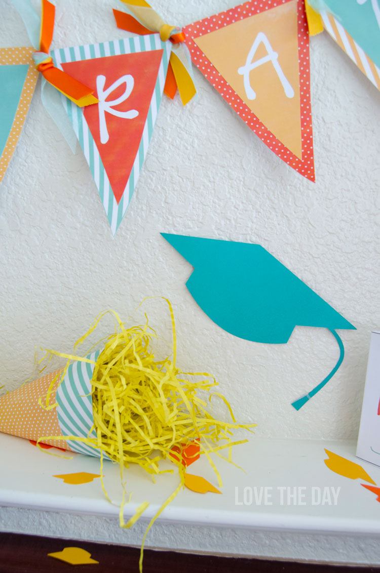 Graduation Party Ideas:: FREE Printable Graduation Cap Decals by Love The Day