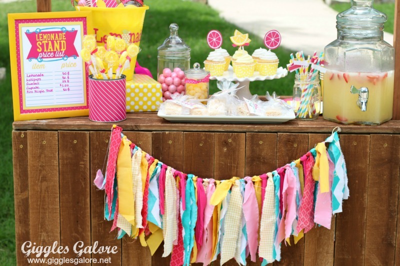 FREE Lemonade Stand Signs & Printables by Love The Day