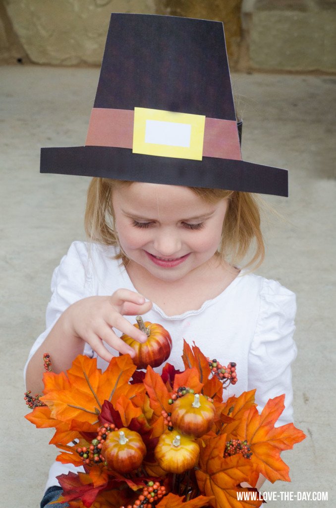 Pilgrim Crafts For Kids: Pilgram Hat Tutorial