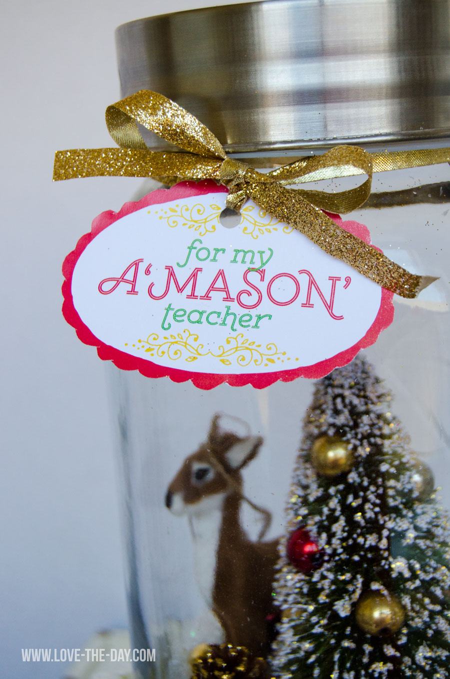 Christmas Teacher Gift Idea & FREE Printable by Love The Day