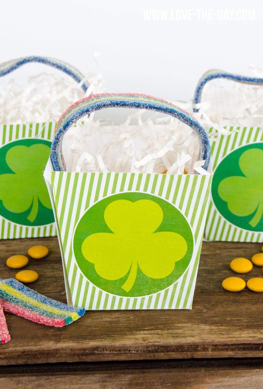 Free st. patrick’s day printables:: favor boxes by love the day