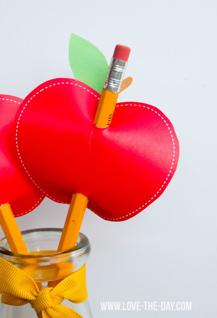 FREE Apple Printable Pencil Topper by Love The Day