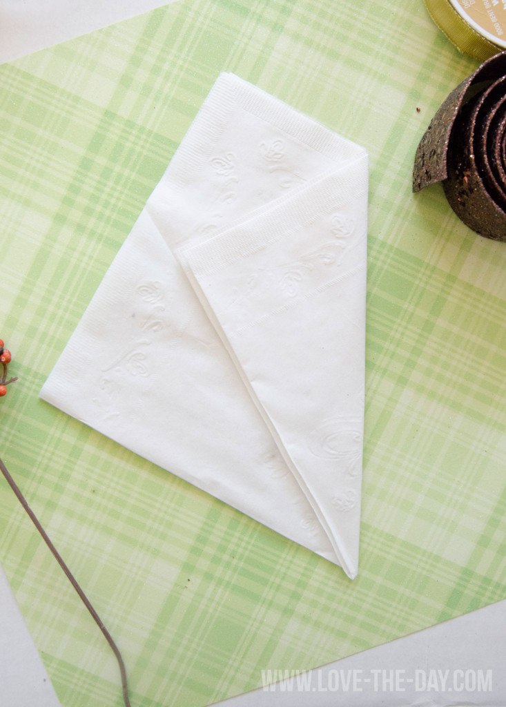 Paper Napkin Folding Idea with Chinet by Love The Day