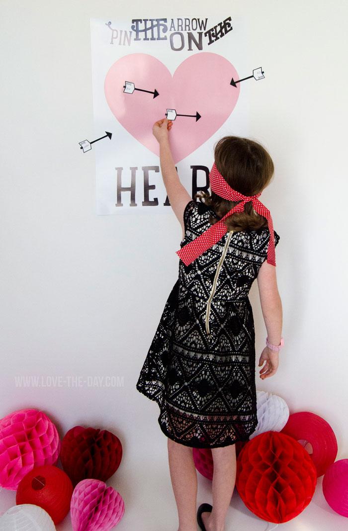 Valentine party games:: pin the arrow on the heart