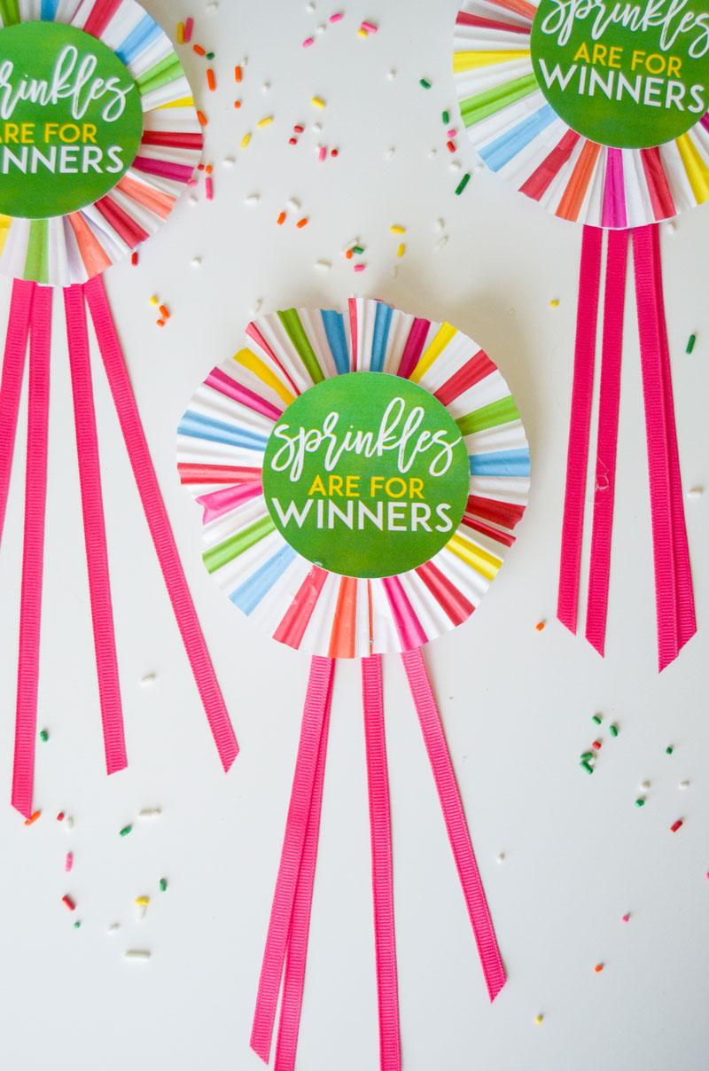 ‘sprinkles are for winners’ medallion tutorial & free tutorial