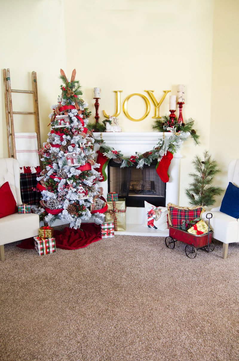 Plaid Christmas Tree by Lindi Haws of Love The Day
