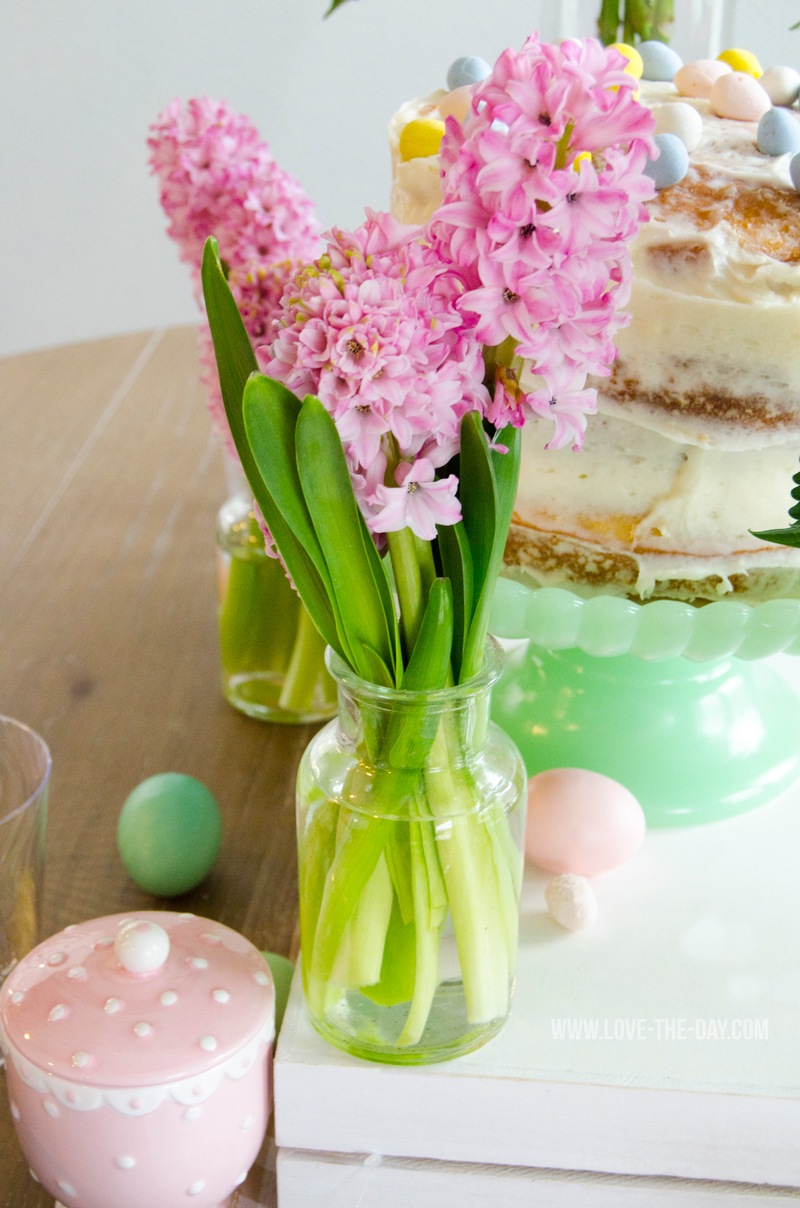 Easy Easter Table Decorating Ideas by Lindi Haws of Love The Day
