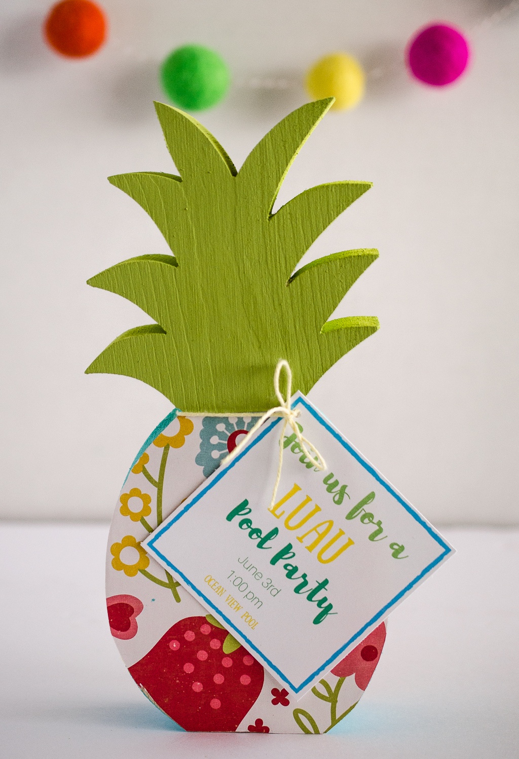 DIY Luau Pool Party Invites by Fawn Prints on Love the Day