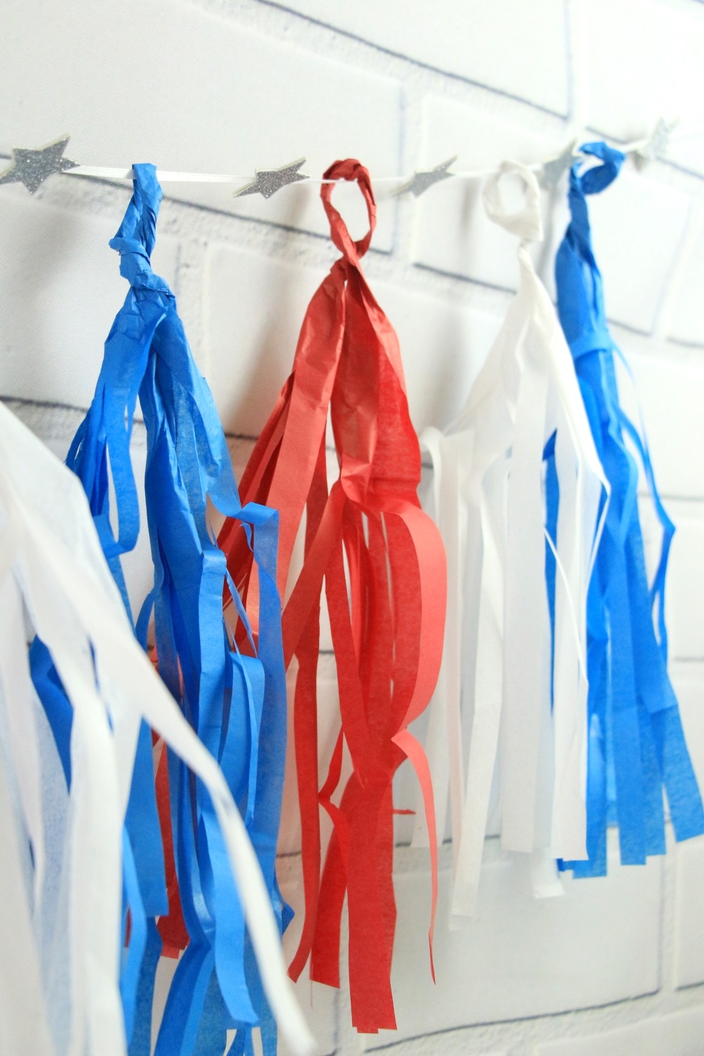 How to make a 4th of july tassel banner decoration