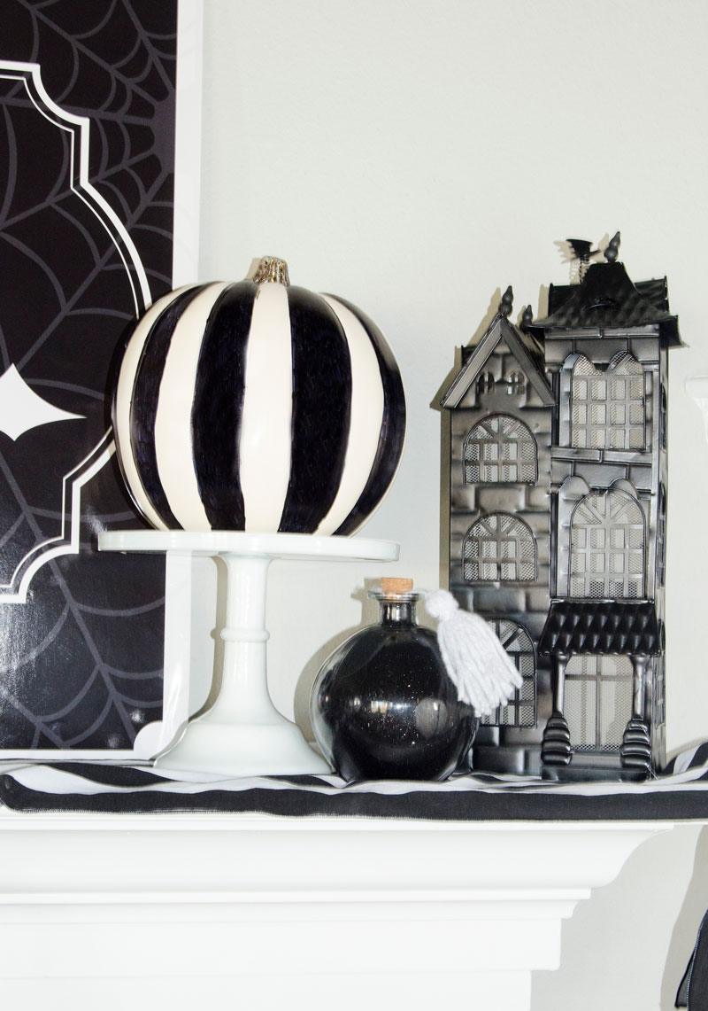 FREE Printable Halloween Backdrop by Lindi Haws of Love The Day