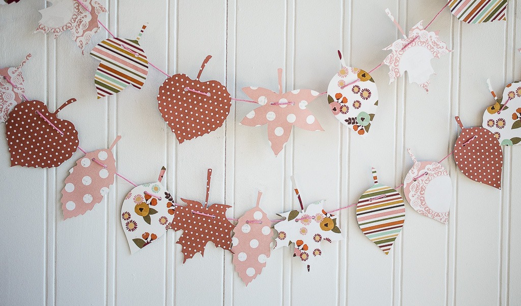 DIY Thanksgiving Garland by Fawn on Love the Day