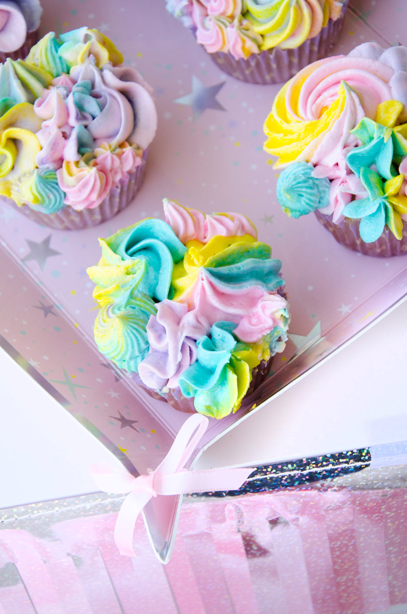 How To Create A Magical Unicorn Party by Lindi Haws of Love The Day