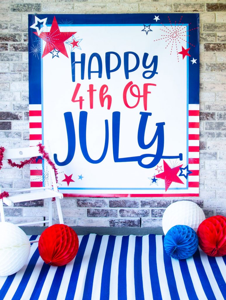 4th of July Backdrop FREE PRINTABLE by Lindi Haws of Love The Day