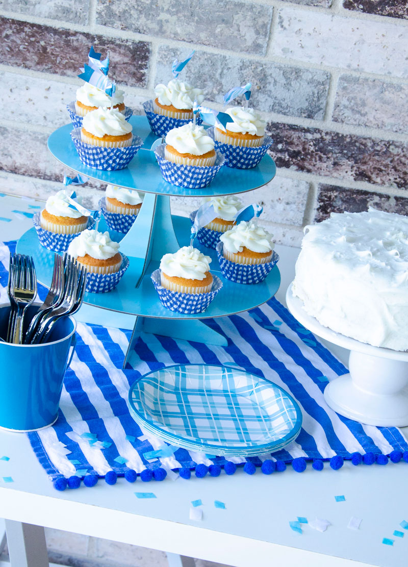 Blue Ombre Party Ideas by Lindi Haws of Love The Day