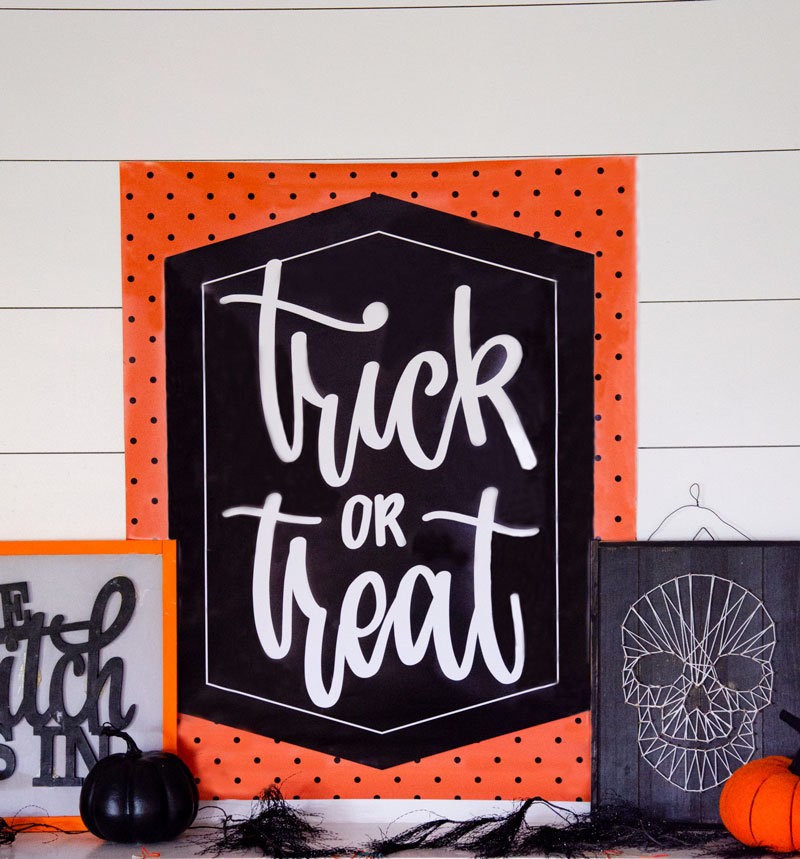 Traditional Halloween Decorations - FREE BACKDROP by Lindi Haws of Love The Day