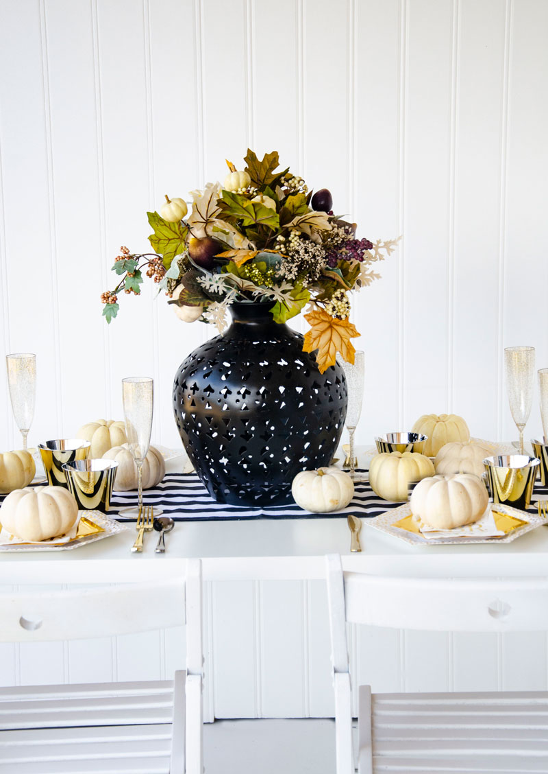 How To Host A Friendsgiving Dinner by Lindi Haws of Love The Day