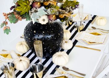 Friendsgiving Decor Ideas by Lindi Haws of Love The Day