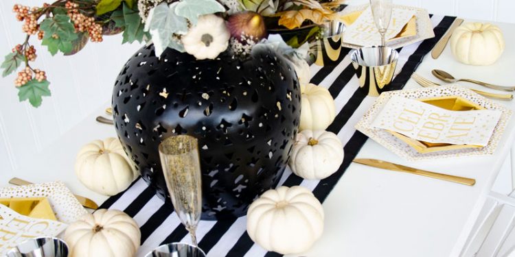 Friendsgiving Decor Ideas by Lindi Haws of Love The Day
