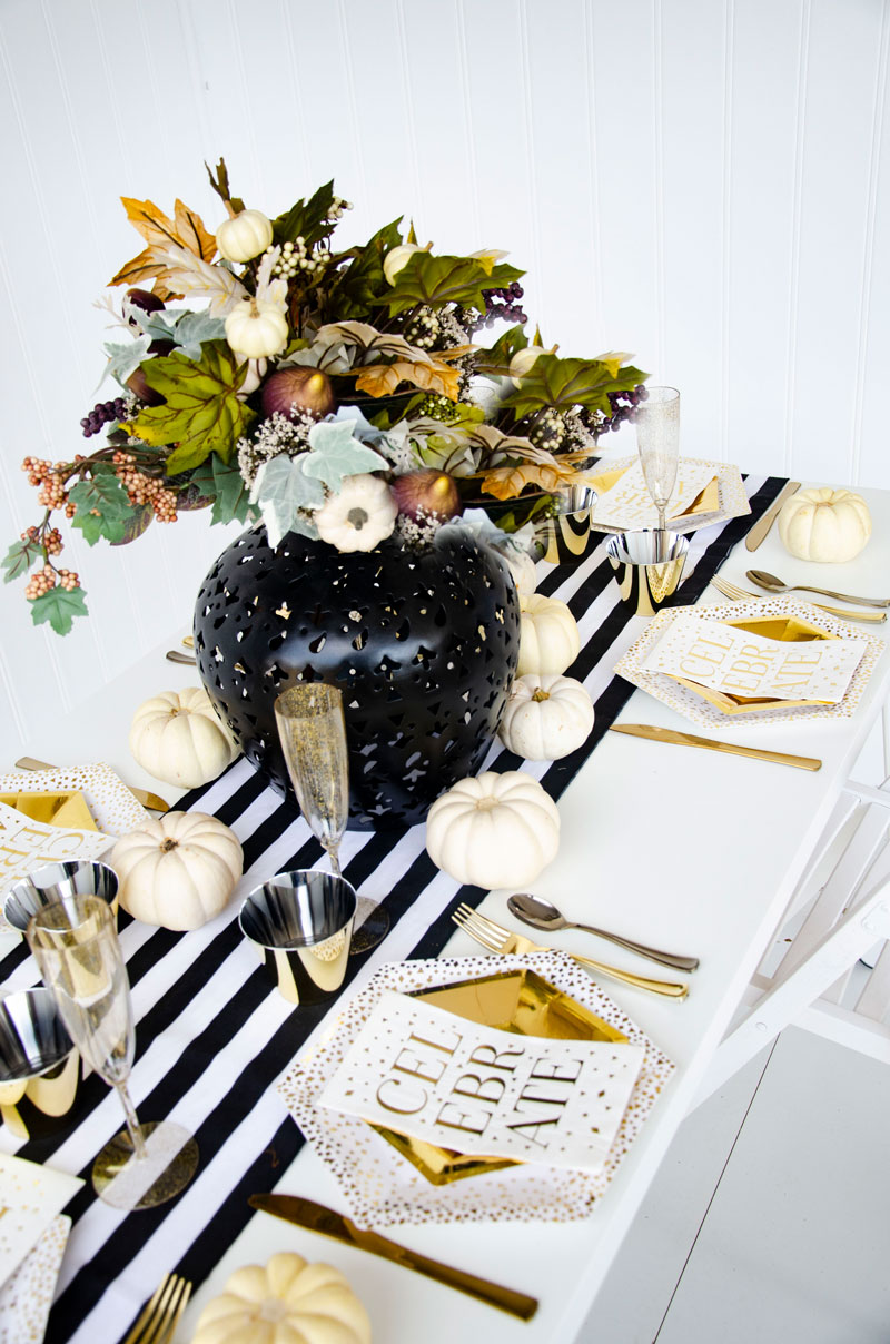 Friendsgiving Decor Ideas by Lindi Haws of Love The Day
