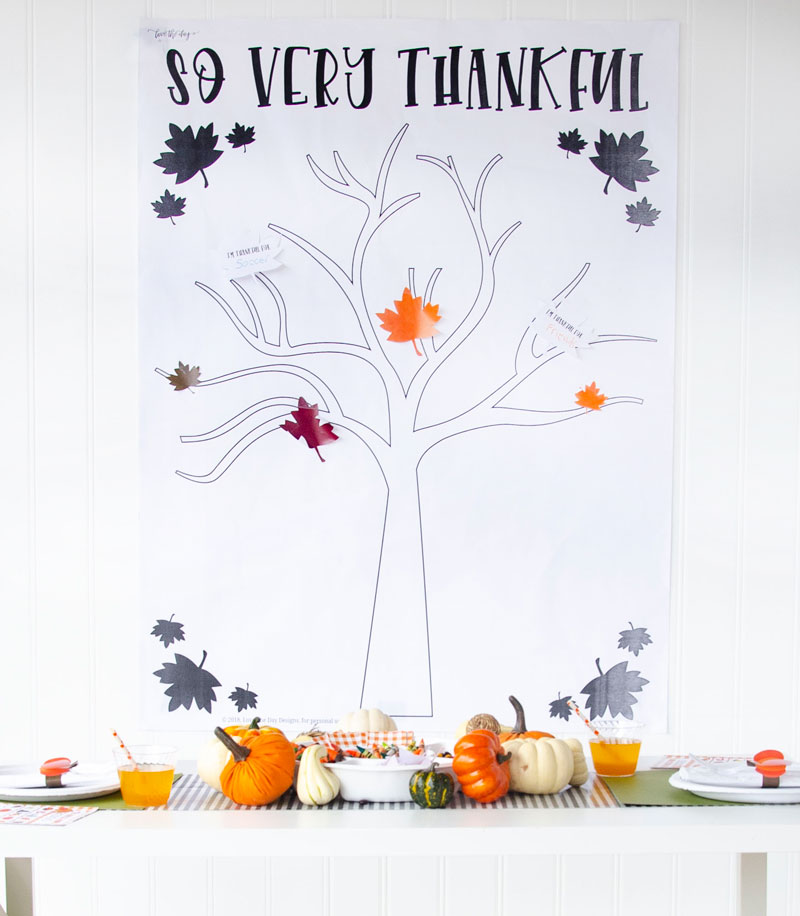 Thankful Tree Crafts & FREE DOWNLOAD by Lindi Haws of Love The Day