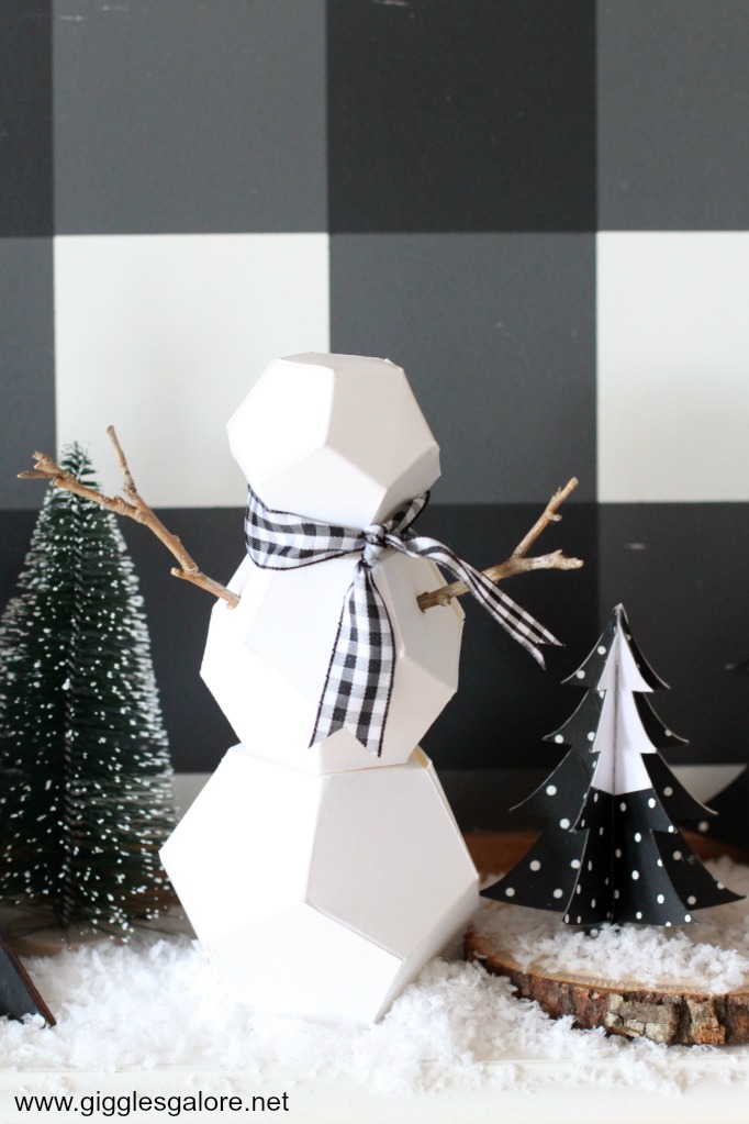 Top 15 Christmas Cricut Crafts Ever by Lindi Haws of Love The Day