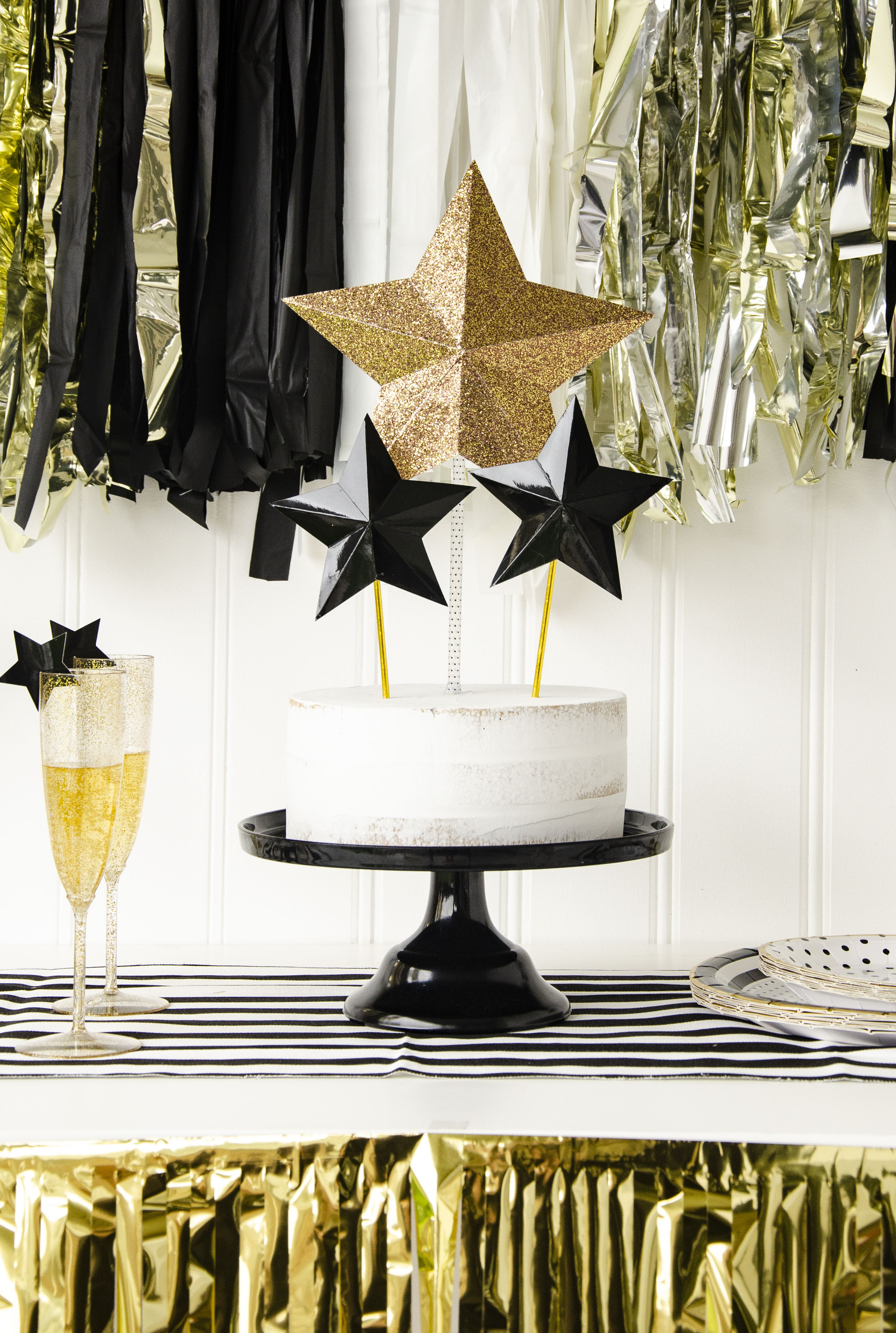 New Years Eve Party Ideas with Cricut by Lindi Haws of Love The Day