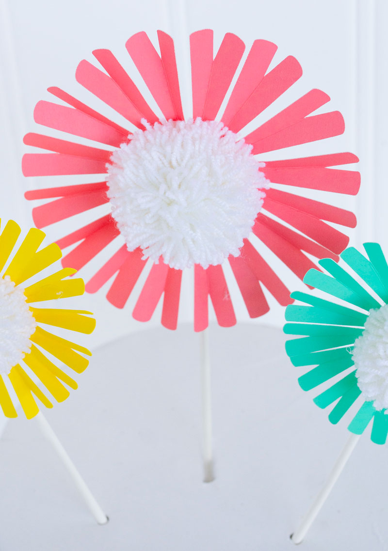 DIY Flower Cake Toppers with Cricut by Lindi Haws of Love The Day