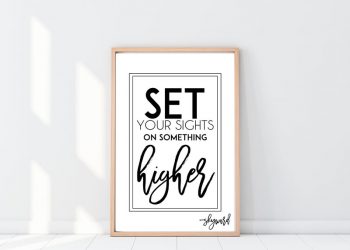 Skyward Quote & FREE New Years Backdrop by Lindi Haws of Love The Day