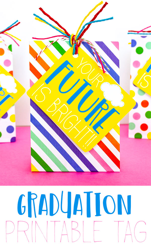 Graduation Printable Gift Tag by Lindi Haws of Love The Day #graduationtag #graduationideas #graduationgiftidea