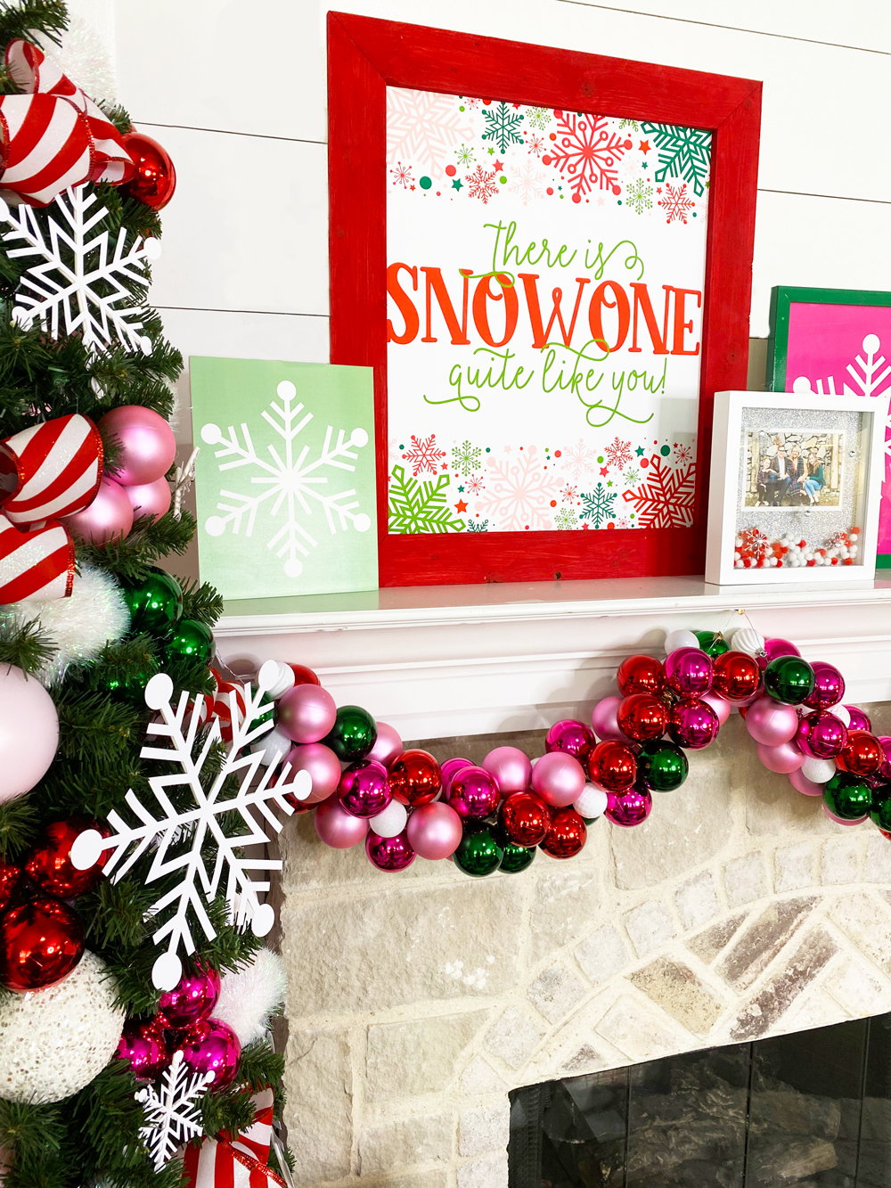 How To Make Snowflake Signs & Posters by Lindi Haws of Love The Day