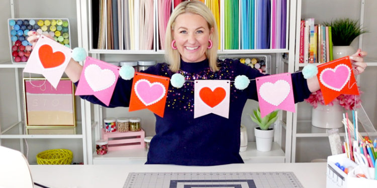 Felt Heart Garland Tutorial by Lindi Haws of Love The Day