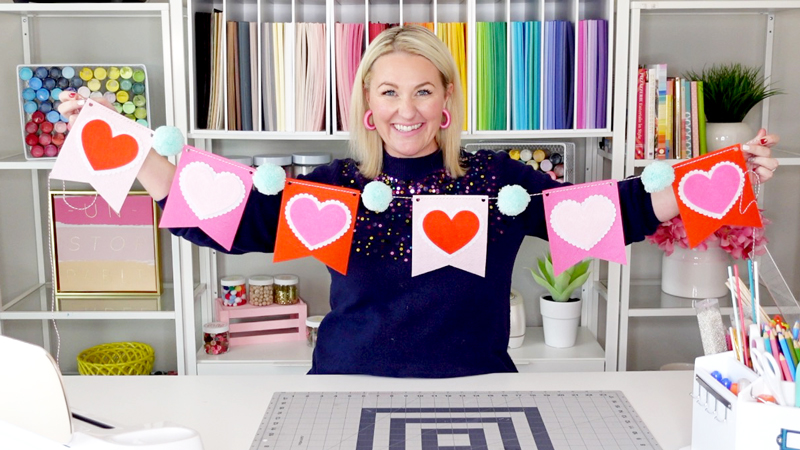 Felt Heart Garland Tutorial by Lindi Haws of Love The Day