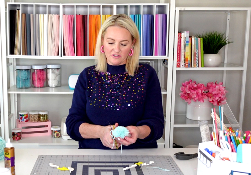 How To Make Pom Poms on Love The Day